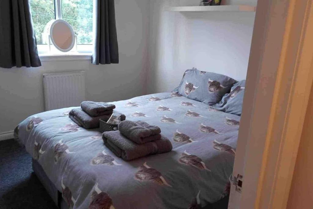 Modern 2 Bed Flat, Private Parking & Sec Entry Apartment Gourock Exterior photo